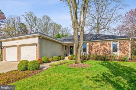 949 SHADEWATER WAY