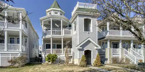 242 SIMPSON AVENUE