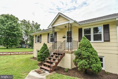 1501 WOODSIDE DRIVE