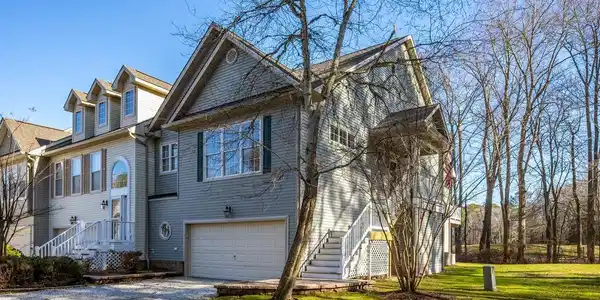 102 HINGHAM LANE