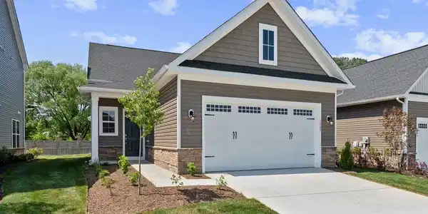 1009 CHAMPLAIN COURT