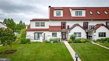 31C QUEEN ANNE WAY