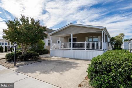 121 SANDYHILL DRIVE