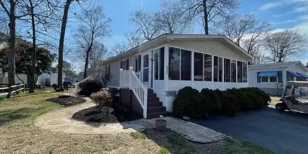 33267 HIGH BUSH COVE