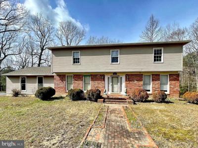 1033 HYLAND LANE