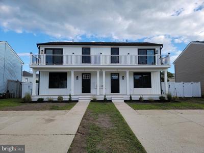 702 LAGOON BOULEVARD