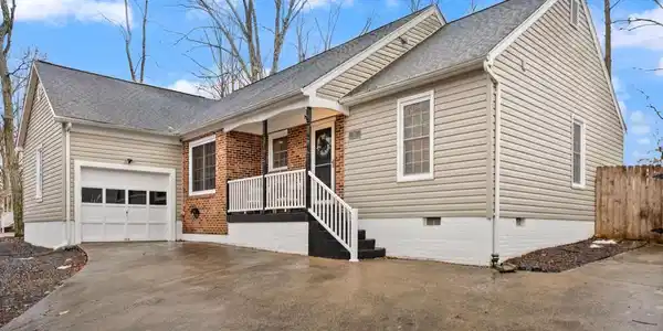207 MIDSHIPMAN CIRCLE