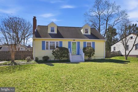 3 GIDDINGS AVENUE