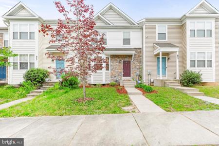 639 BURR OAK COURT