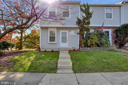 800 SLEEPY HOLLOW COURT