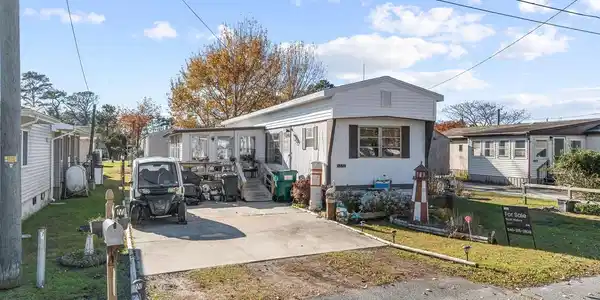 5372 MCCLEARY DRIVE
