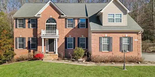 62 BROOKE CREST LANE