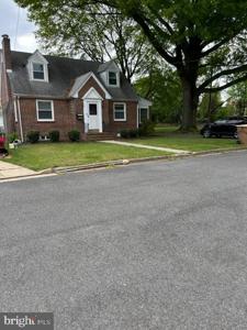 704 TREMONT