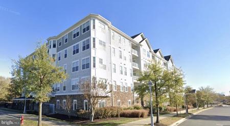 700 CATTAIL COVE