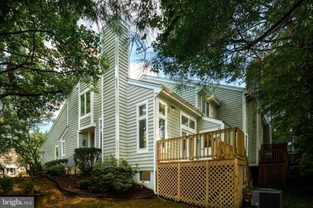 2800 MOCKINGBIRD COURT