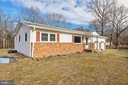 6187 WINSTON PLACE