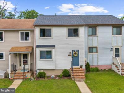 546 GREENBLADES COURT
