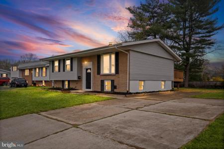 2404 WILLOUGHBY BEACH ROAD