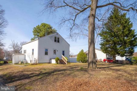 318 WEST ROAD