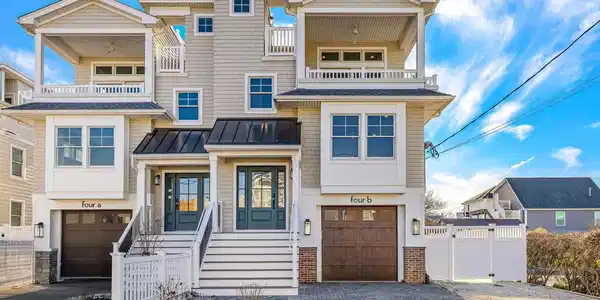 4 19TH STREET