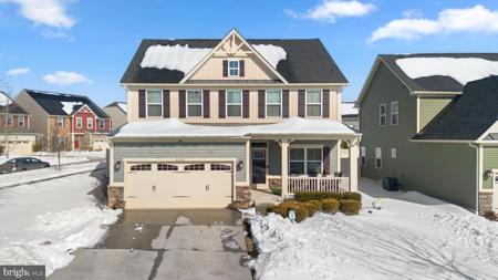 8193 HICKORY HOLLOW DRIVE