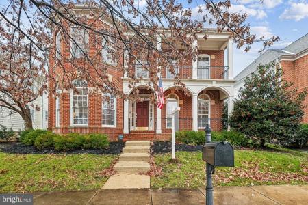 706 CRISFIELD WAY