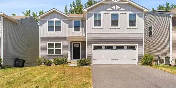 33 TILIA DRIVE