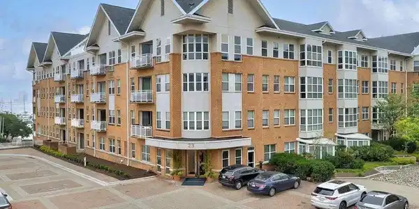 23 PIERSIDE DRIVE