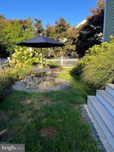 101 ROBES HARBOR COURT