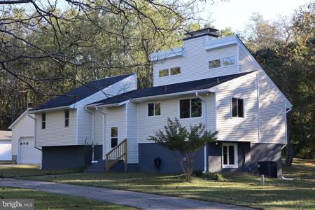 5540 WELLS COVE DRIVE