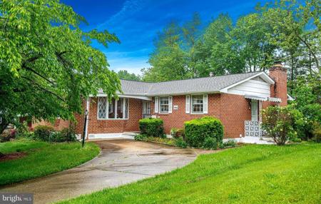 1607 WEYBURN ROAD