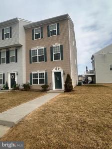 400 CHARLESTOWN CROSSING BOULEVARD