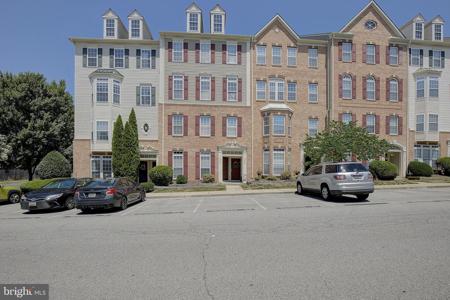 2181 IVY LANE