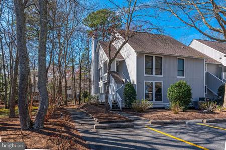 8002 BRIGHTON TRAIL