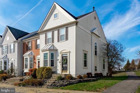 765 HOWARDS LOOP