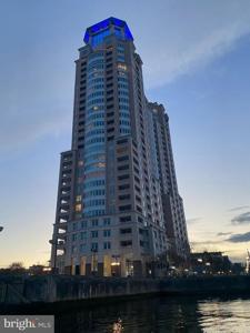 100 HARBORVIEW
