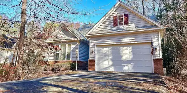 1091 OCEAN PARKWAY
