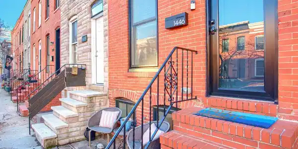 1446 ANDRE STREET