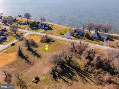 325 QUEEN ANNE CLUB DRIVE