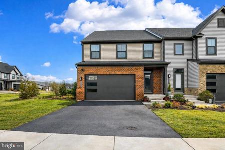 7600 ROSSVILLE LANE