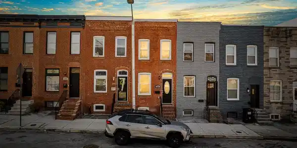 2933 FAIT AVENUE