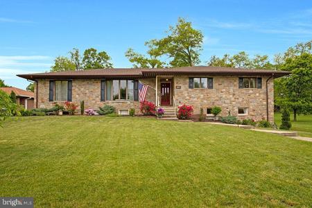 631 WESTWOOD DRIVE