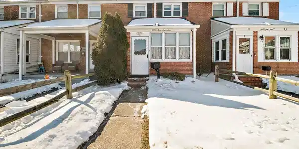 3317 BELSFORD COURT