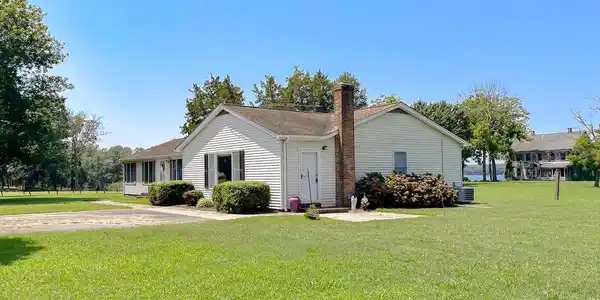 39825 SWEETPEA LANE