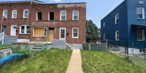 2817 BOOKERT DRIVE