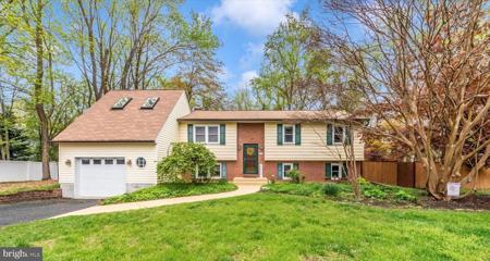 821 OAK GROVE CIRCLE