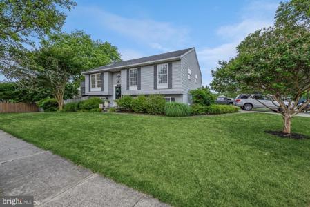 1000 HARTING FARM DRIVE