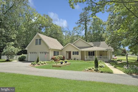 10 GREYSTONE DRIVE