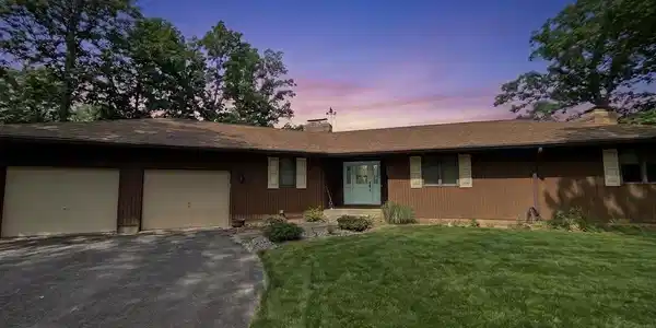 106 SHADY COVE LANE