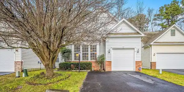 8 ALEXANDRIA COURT